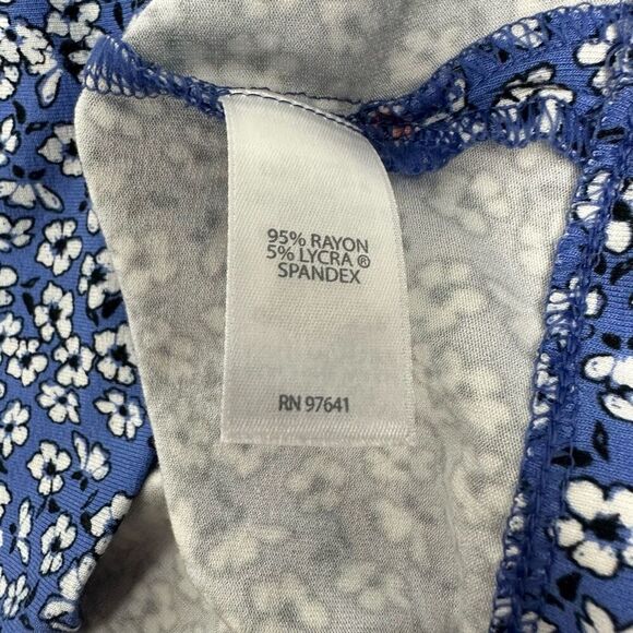 J. Jill Wherever Collection Knit Floral Top Size Medium - Picture 5 of 5